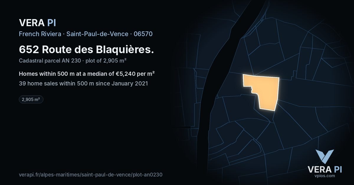 652 Route des Blaquières, Saint-Paul-de-Vence at night – the plot lit, the parcels around coloured by the prices near them