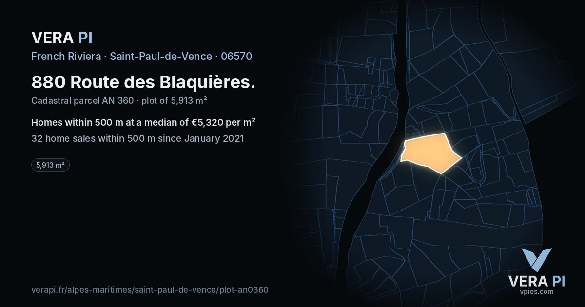 880 Route des Blaquières, Saint-Paul-de-Vence at night – the plot lit, the parcels around coloured by the prices near them