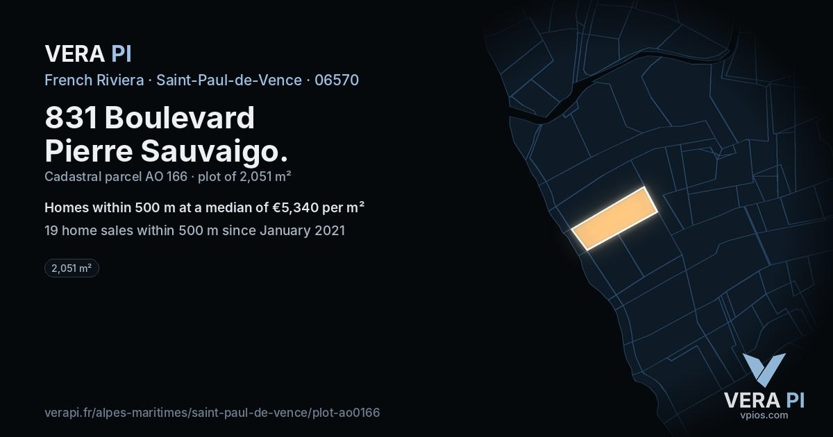 831 Boulevard Pierre Sauvaigo, Saint-Paul-de-Vence at night – the plot lit, the parcels around coloured by the prices near them