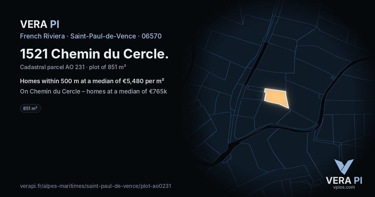 1521 Chemin du Cercle, Saint-Paul-de-Vence at night – the plot lit, the parcels around coloured by the prices near them