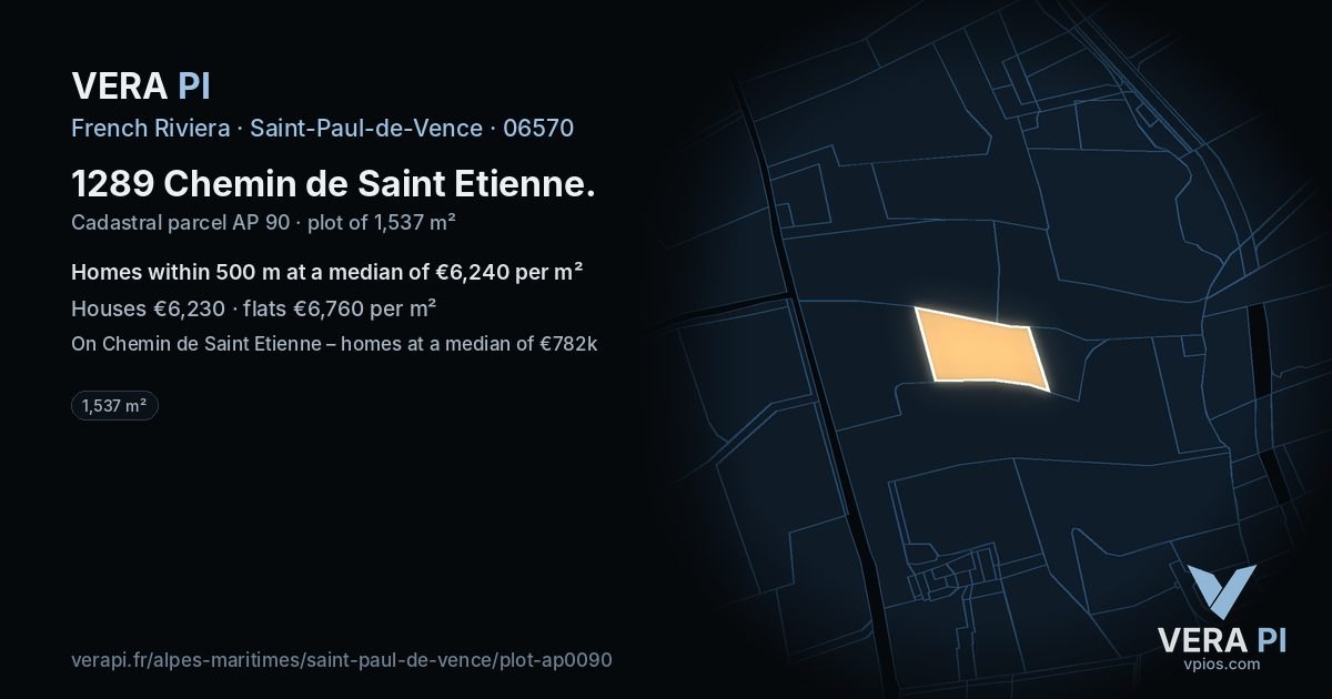 1289 Chemin de Saint Etienne, Saint-Paul-de-Vence at night – the plot lit, the parcels around coloured by the prices near them