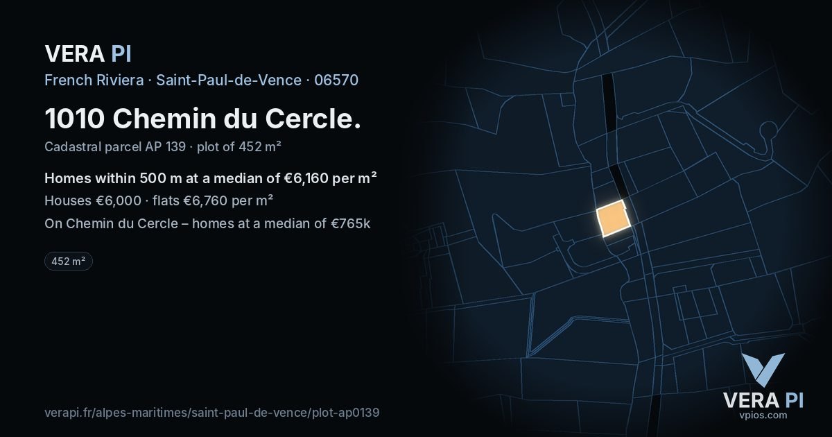 1010 Chemin du Cercle, Saint-Paul-de-Vence at night – the plot lit, the parcels around coloured by the prices near them