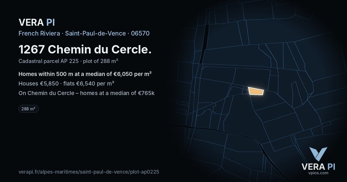1267 Chemin du Cercle, Saint-Paul-de-Vence at night – the plot lit, the parcels around coloured by the prices near them
