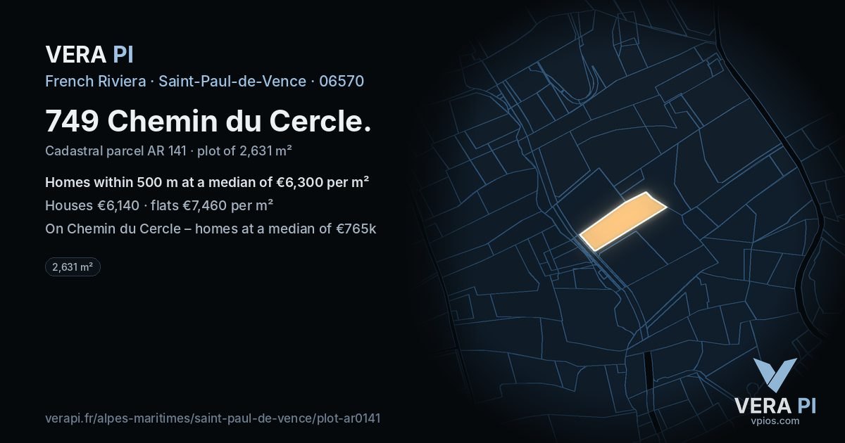 749 Chemin du Cercle, Saint-Paul-de-Vence at night – the plot lit, the parcels around coloured by the prices near them