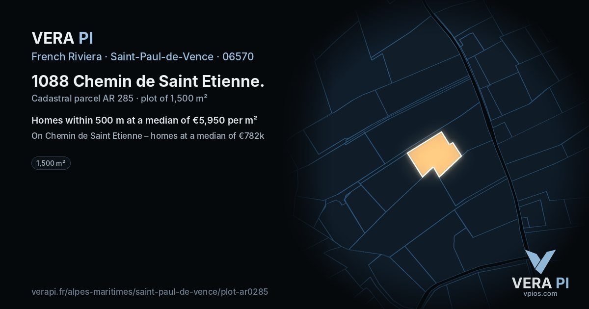 1088 Chemin de Saint Etienne, Saint-Paul-de-Vence at night – the plot lit, the parcels around coloured by the prices near them