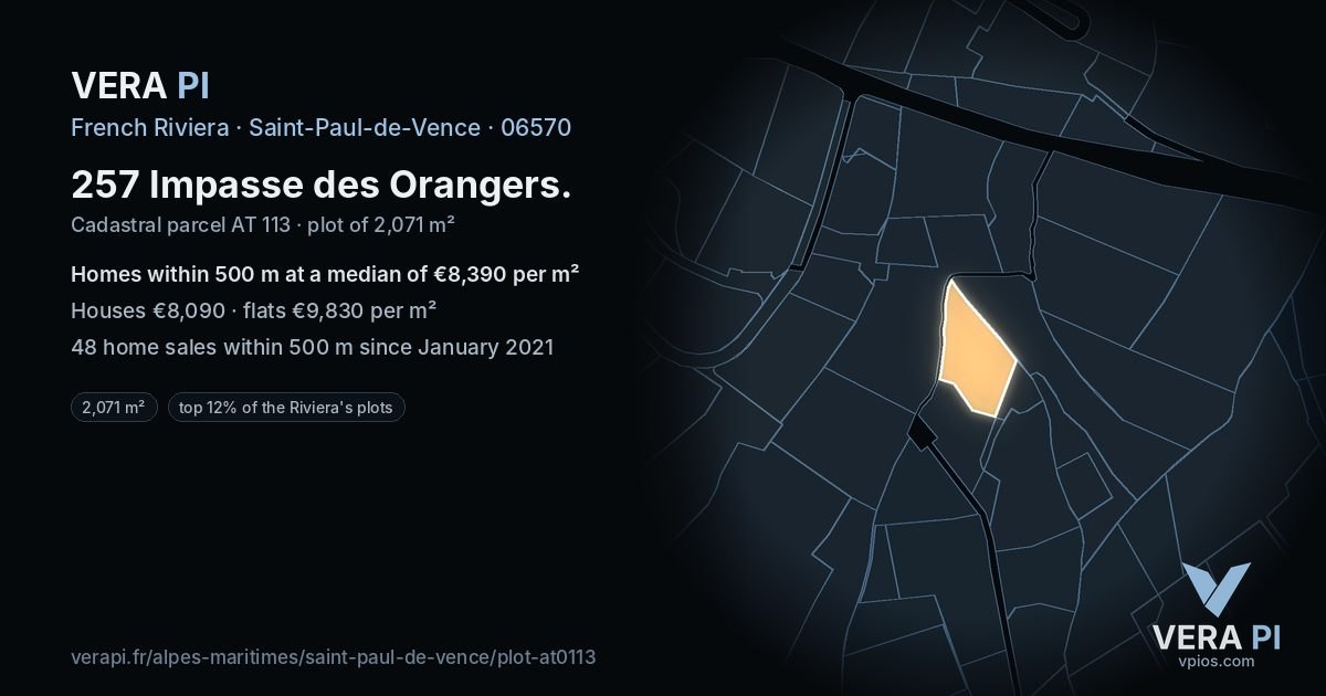 257 Impasse des Orangers, Saint-Paul-de-Vence at night – the plot lit, the parcels around coloured by the prices near them