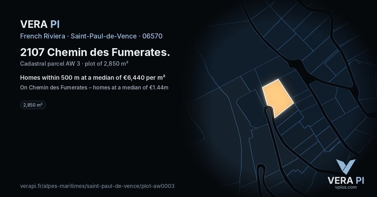 2107 Chemin des Fumerates, Saint-Paul-de-Vence at night – the plot lit, the parcels around coloured by the prices near them