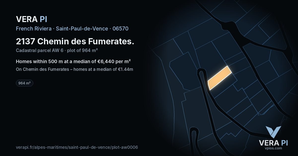 2137 Chemin des Fumerates, Saint-Paul-de-Vence at night – the plot lit, the parcels around coloured by the prices near them