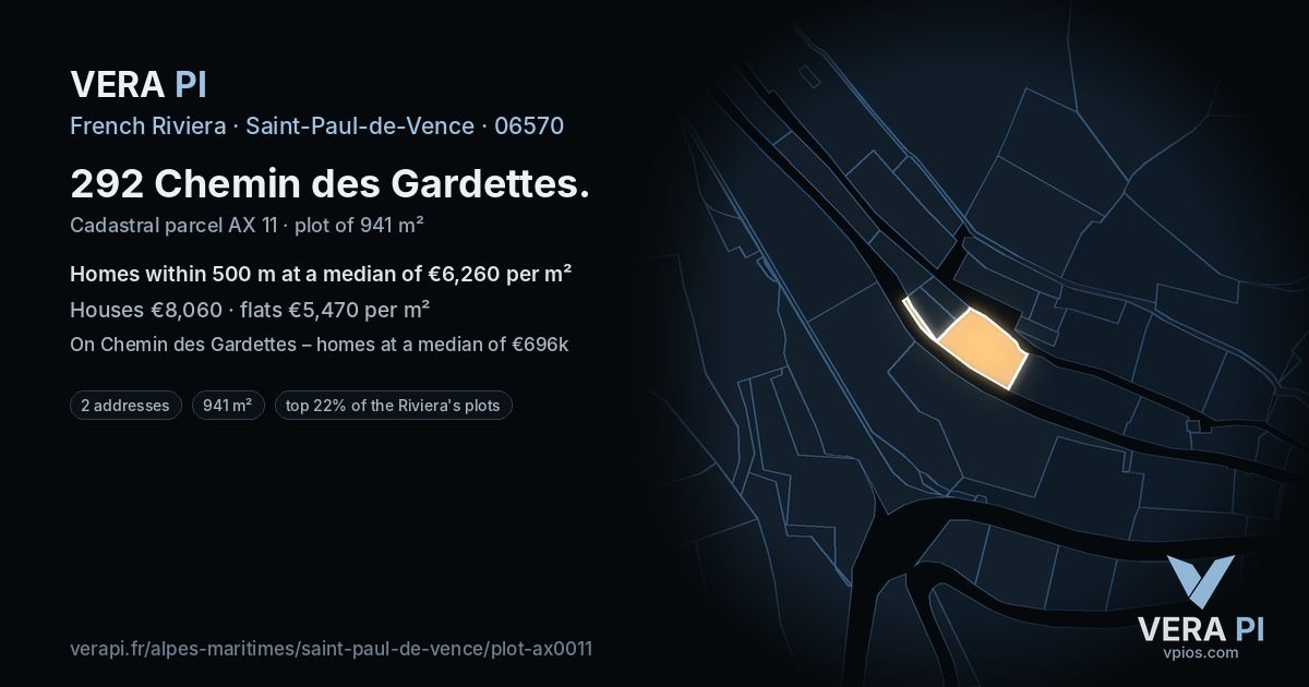 292 Chemin des Gardettes, Saint-Paul-de-Vence at night – the plot lit, the parcels around coloured by the prices near them