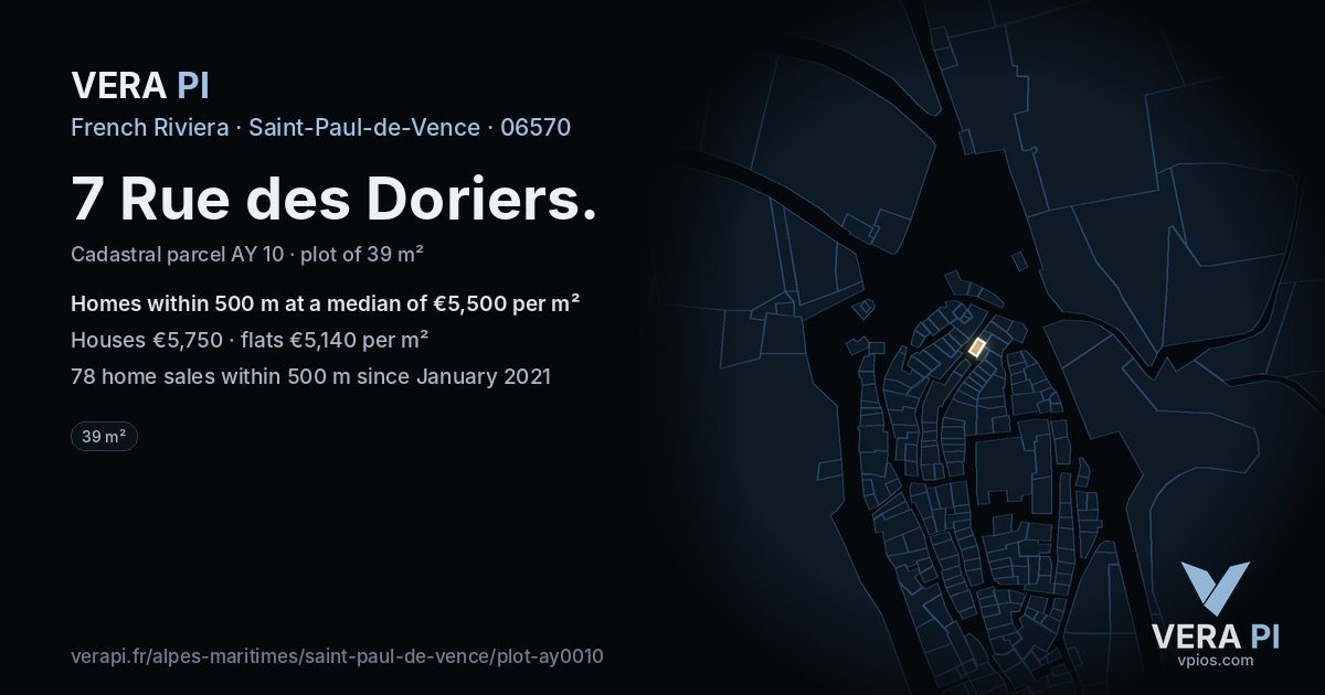 7 Rue des Doriers, Saint-Paul-de-Vence at night – the plot lit, the parcels around coloured by the prices near them