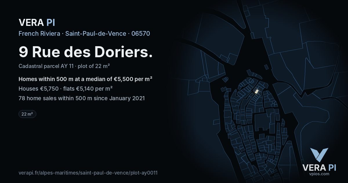 9 Rue des Doriers, Saint-Paul-de-Vence at night – the plot lit, the parcels around coloured by the prices near them