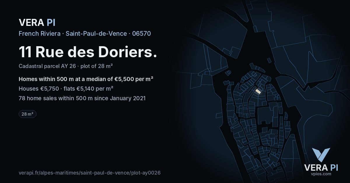 11 Rue des Doriers, Saint-Paul-de-Vence at night – the plot lit, the parcels around coloured by the prices near them
