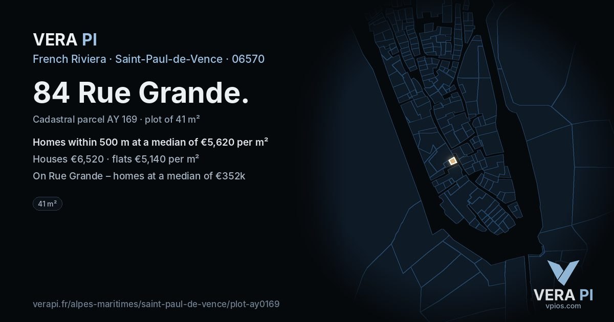 84 Rue Grande, Saint-Paul-de-Vence at night – the plot lit, the parcels around coloured by the prices near them