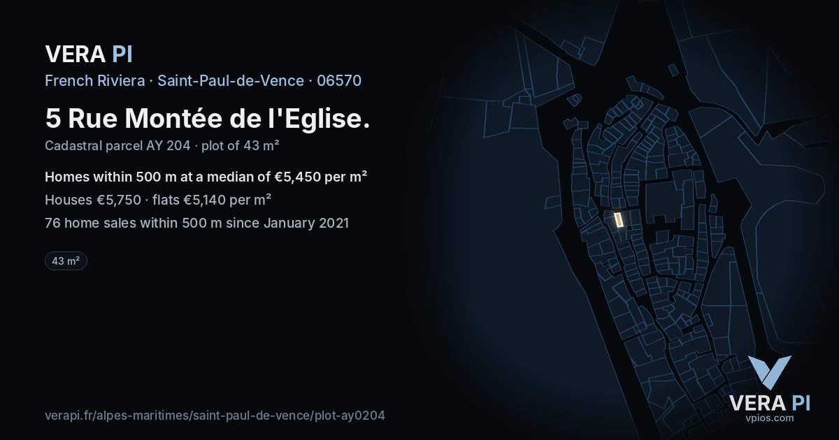 5 Rue Montée de l'Eglise, Saint-Paul-de-Vence at night – the plot lit, the parcels around coloured by the prices near them