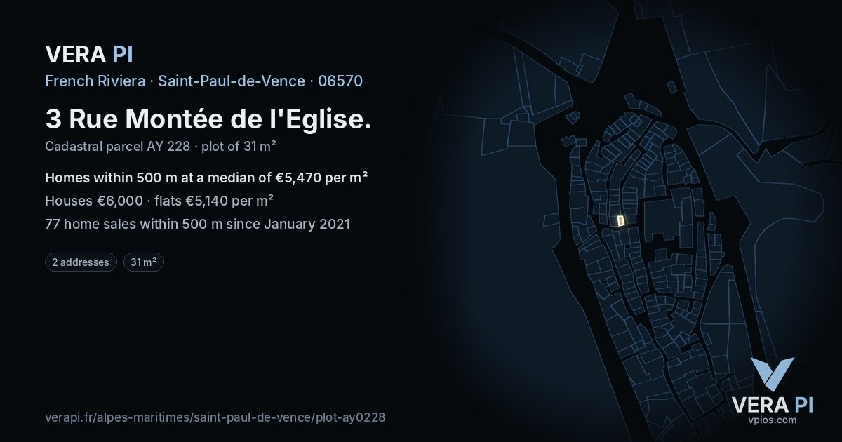 3 Rue Montée de l'Eglise, Saint-Paul-de-Vence at night – the plot lit, the parcels around coloured by the prices near them