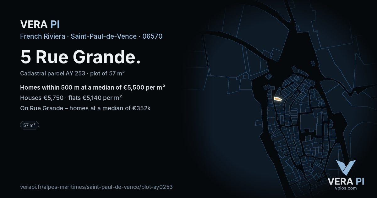 5 Rue Grande, Saint-Paul-de-Vence at night – the plot lit, the parcels around coloured by the prices near them