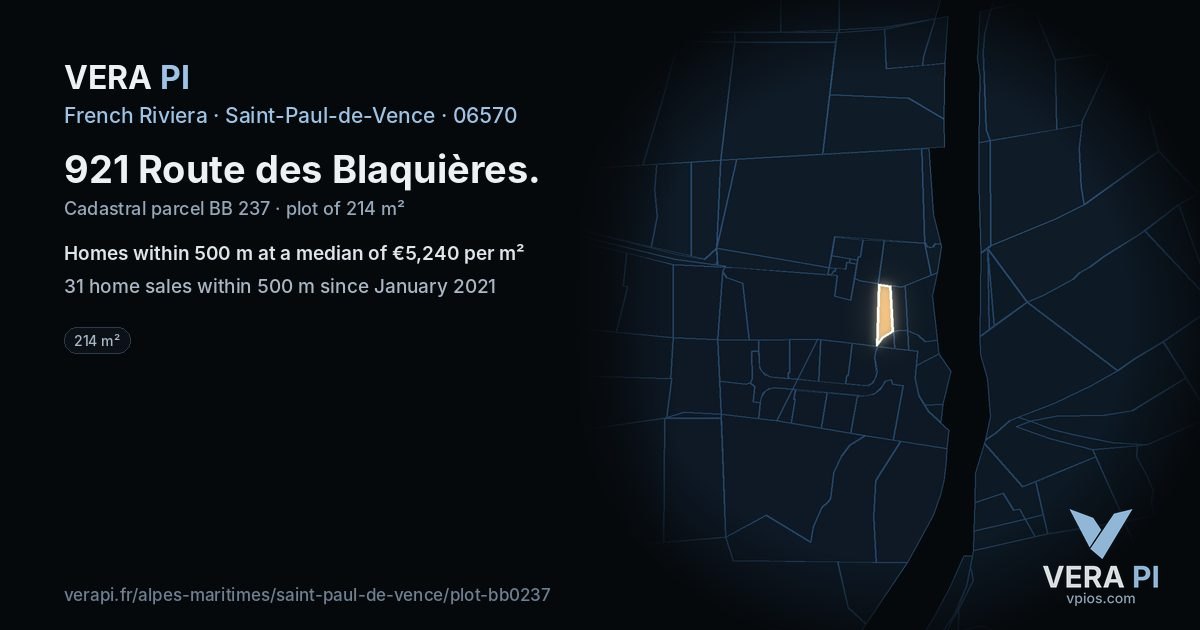 921 Route des Blaquières, Saint-Paul-de-Vence at night – the plot lit, the parcels around coloured by the prices near them