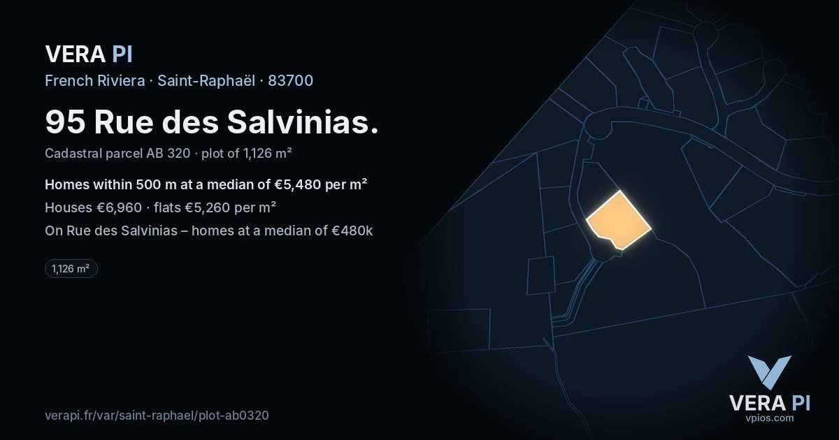 95 Rue des Salvinias, Saint-Raphaël at night – the plot lit, the parcels around coloured by the prices near them