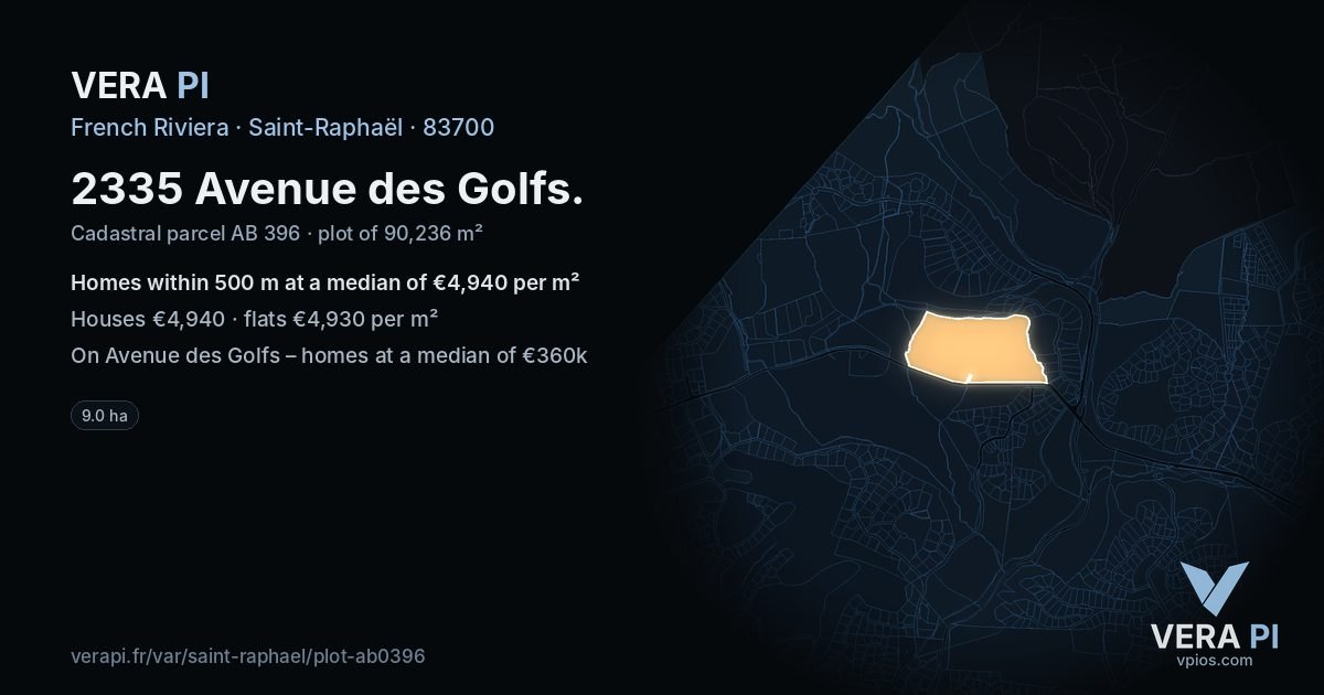 2335 Avenue des Golfs, Saint-Raphaël at night – the plot lit, the parcels around coloured by the prices near them