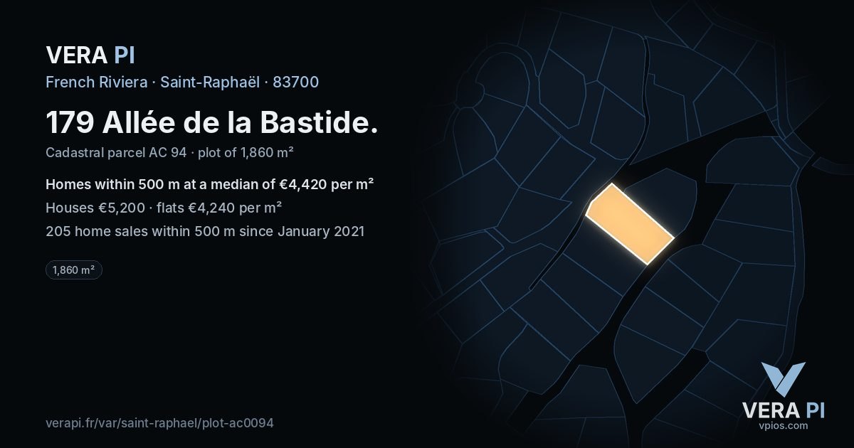 179 Allée de la Bastide, Saint-Raphaël at night – the plot lit, the parcels around coloured by the prices near them