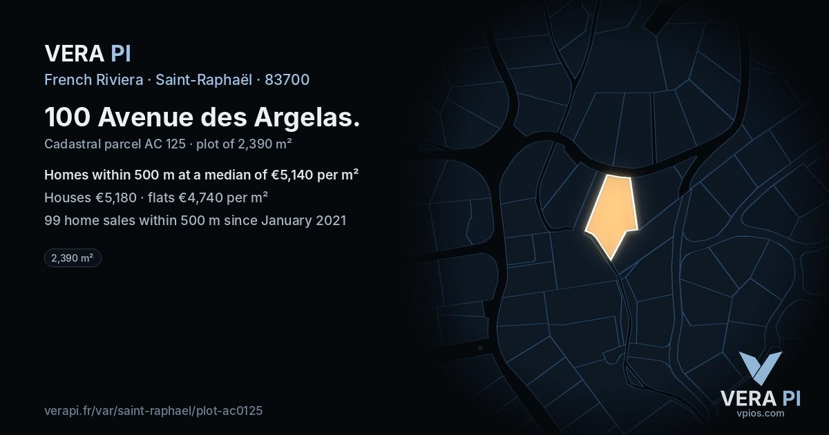 100 Avenue des Argelas, Saint-Raphaël at night – the plot lit, the parcels around coloured by the prices near them