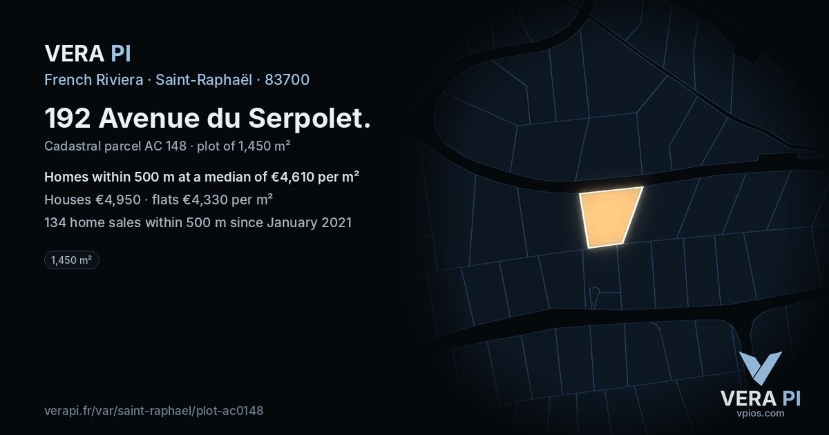 192 Avenue du Serpolet, Saint-Raphaël at night – the plot lit, the parcels around coloured by the prices near them