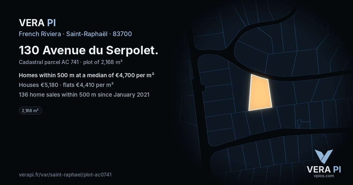 130 Avenue du Serpolet, Saint-Raphaël at night – the plot lit, the parcels around coloured by the prices near them