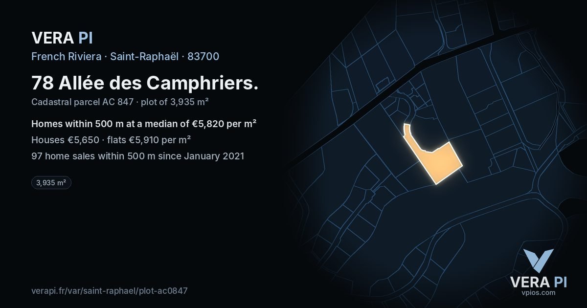 78 Allée des Camphriers, Saint-Raphaël at night – the plot lit, the parcels around coloured by the prices near them