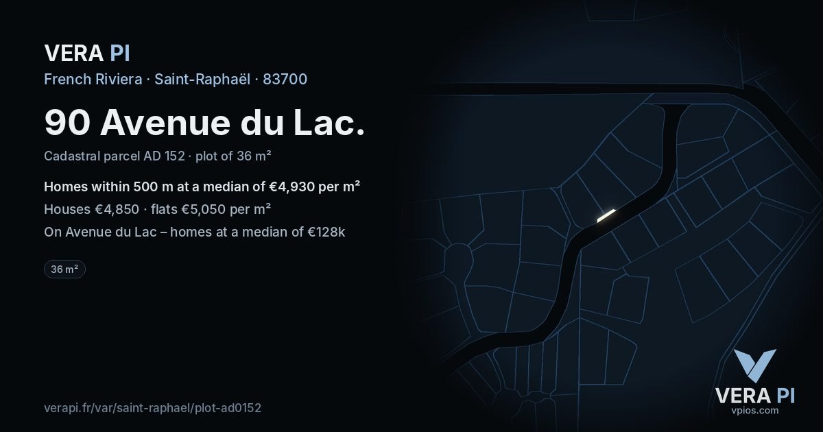 90 Avenue du Lac, Saint-Raphaël at night – the plot lit, the parcels around coloured by the prices near them