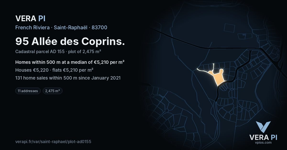 95 Allée des Coprins, Saint-Raphaël at night – the plot lit, the parcels around coloured by the prices near them