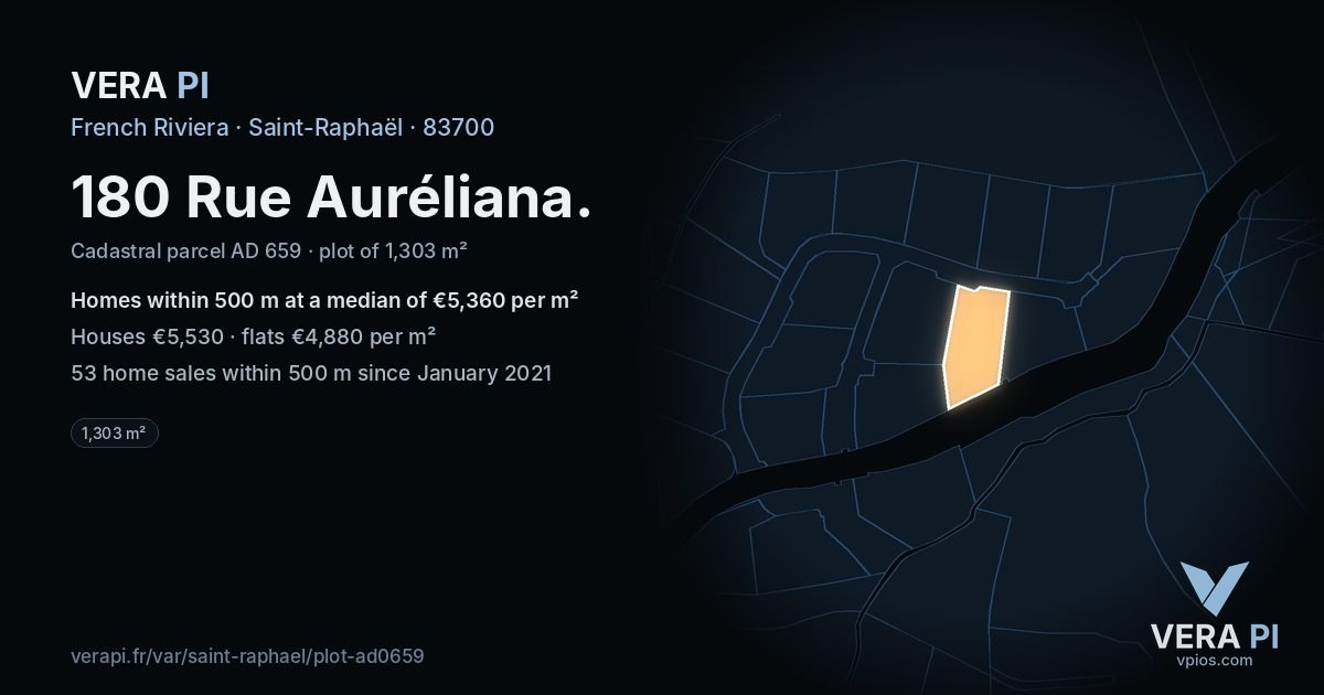 180 Rue Auréliana, Saint-Raphaël at night – the plot lit, the parcels around coloured by the prices near them
