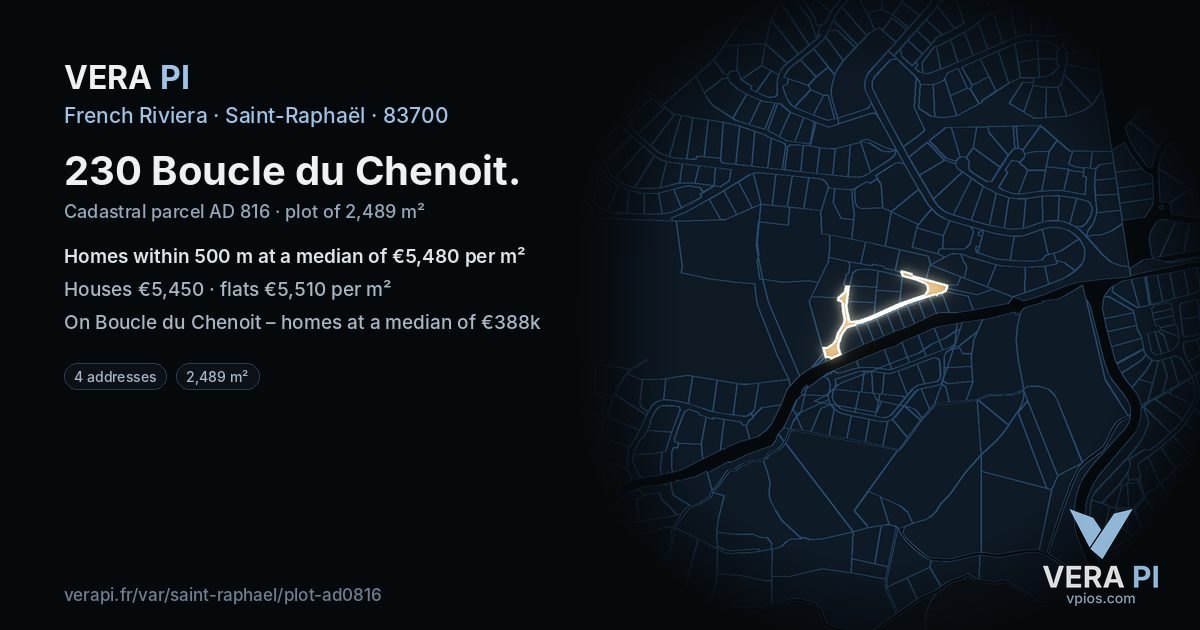 230 Boucle du Chenoit, Saint-Raphaël at night – the plot lit, the parcels around coloured by the prices near them