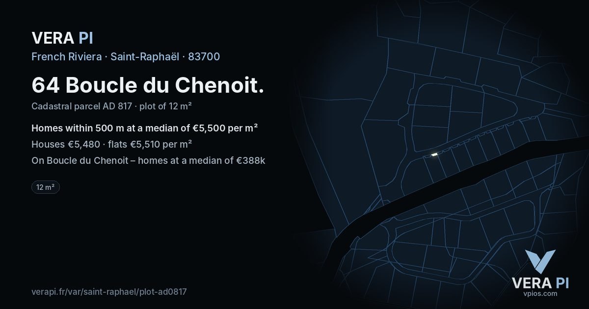 64 Boucle du Chenoit, Saint-Raphaël at night – the plot lit, the parcels around coloured by the prices near them