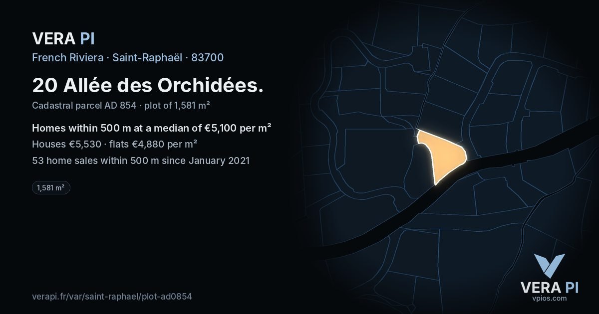20 Allée des Orchidées, Saint-Raphaël at night – the plot lit, the parcels around coloured by the prices near them