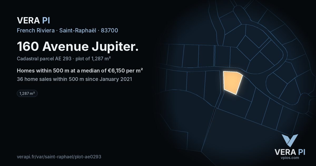 160 Avenue Jupiter, Saint-Raphaël at night – the plot lit, the parcels around coloured by the prices near them