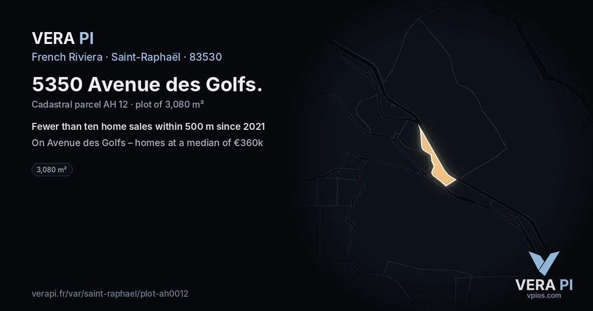 5350 Avenue des Golfs, Saint-Raphaël at night – the plot lit, the parcels around coloured by the prices near them