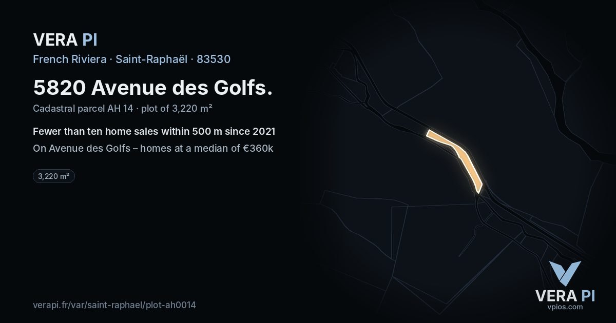 5820 Avenue des Golfs, Saint-Raphaël at night – the plot lit, the parcels around coloured by the prices near them