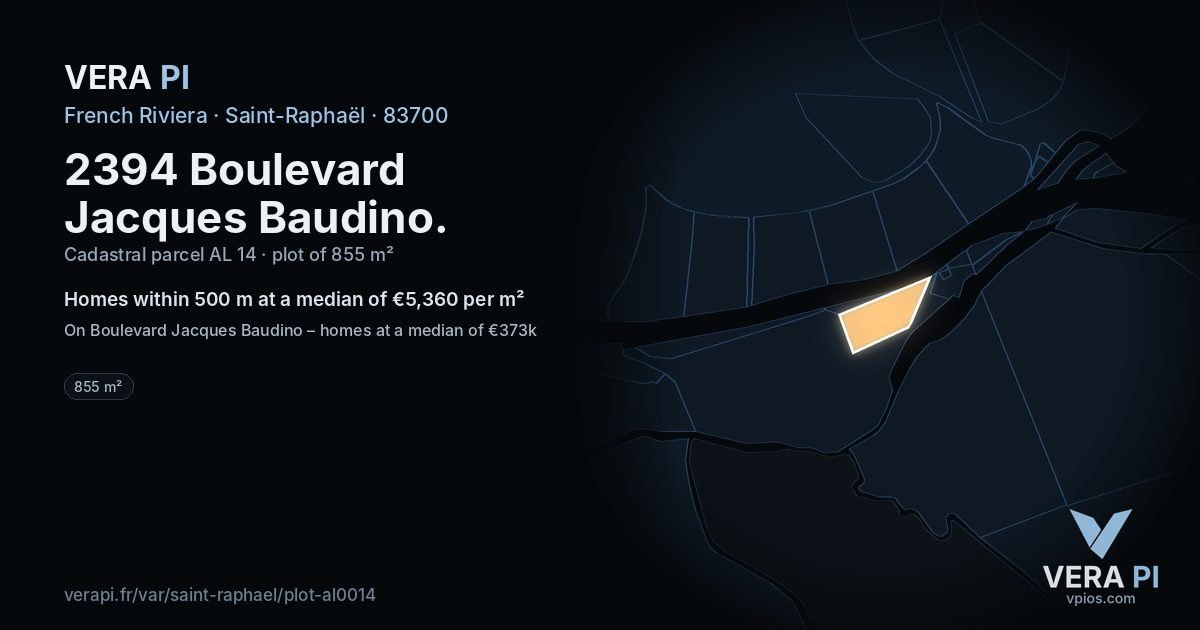 2394 Boulevard Jacques Baudino, Saint-Raphaël at night – the plot lit, the parcels around coloured by the prices near them