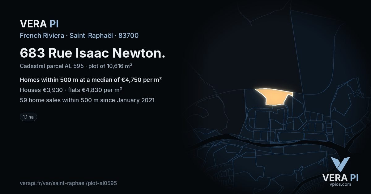 683 Rue Isaac Newton, Saint-Raphaël at night – the plot lit, the parcels around coloured by the prices near them