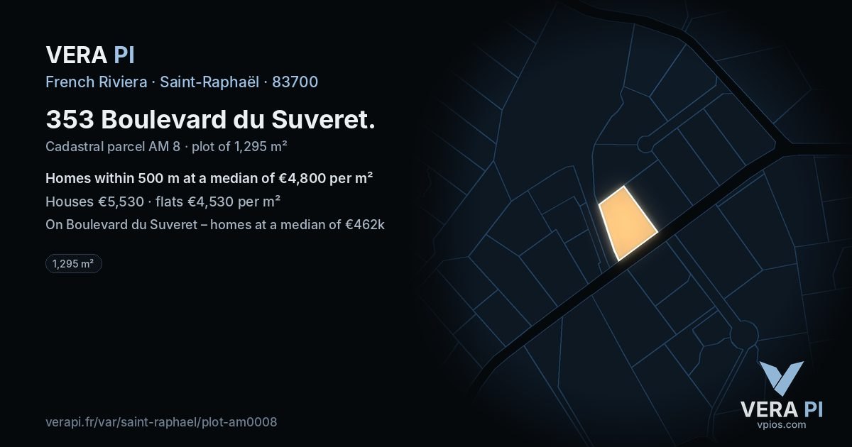 353 Boulevard du Suveret, Saint-Raphaël at night – the plot lit, the parcels around coloured by the prices near them