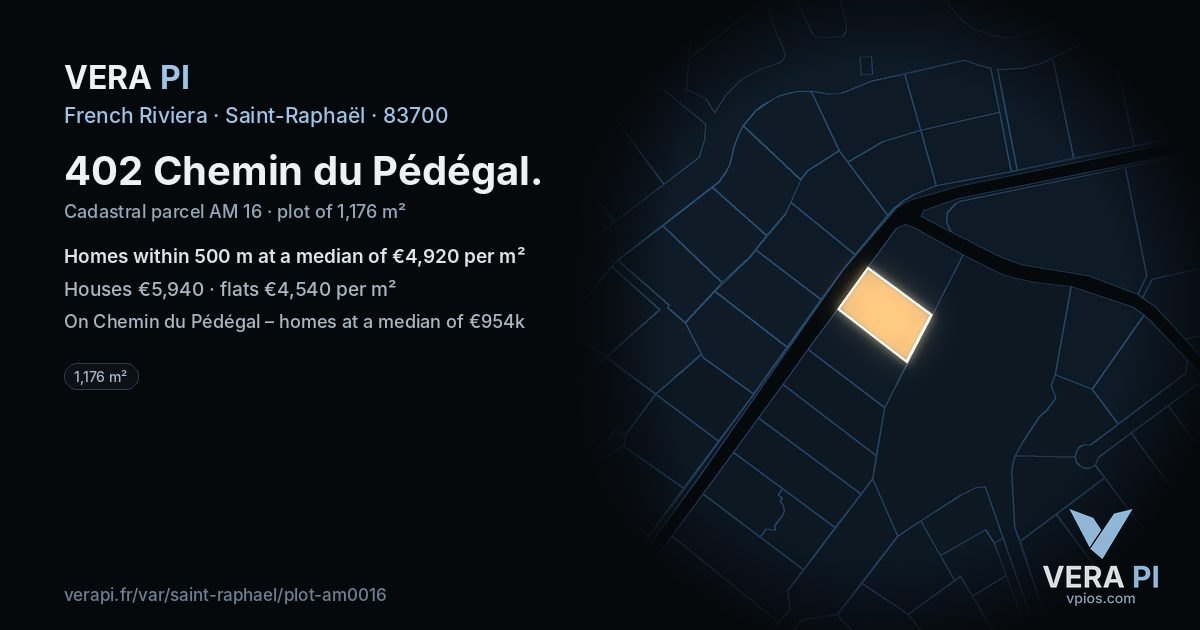 402 Chemin du Pédégal, Saint-Raphaël at night – the plot lit, the parcels around coloured by the prices near them