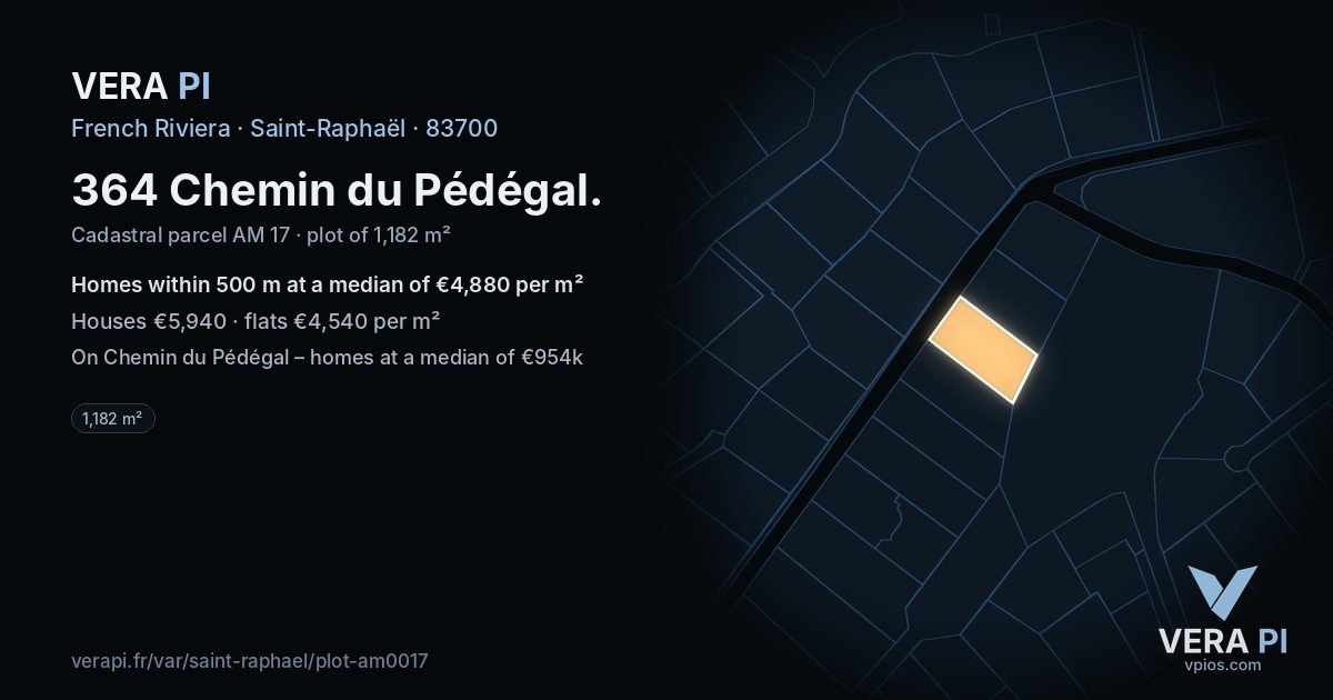 364 Chemin du Pédégal, Saint-Raphaël at night – the plot lit, the parcels around coloured by the prices near them