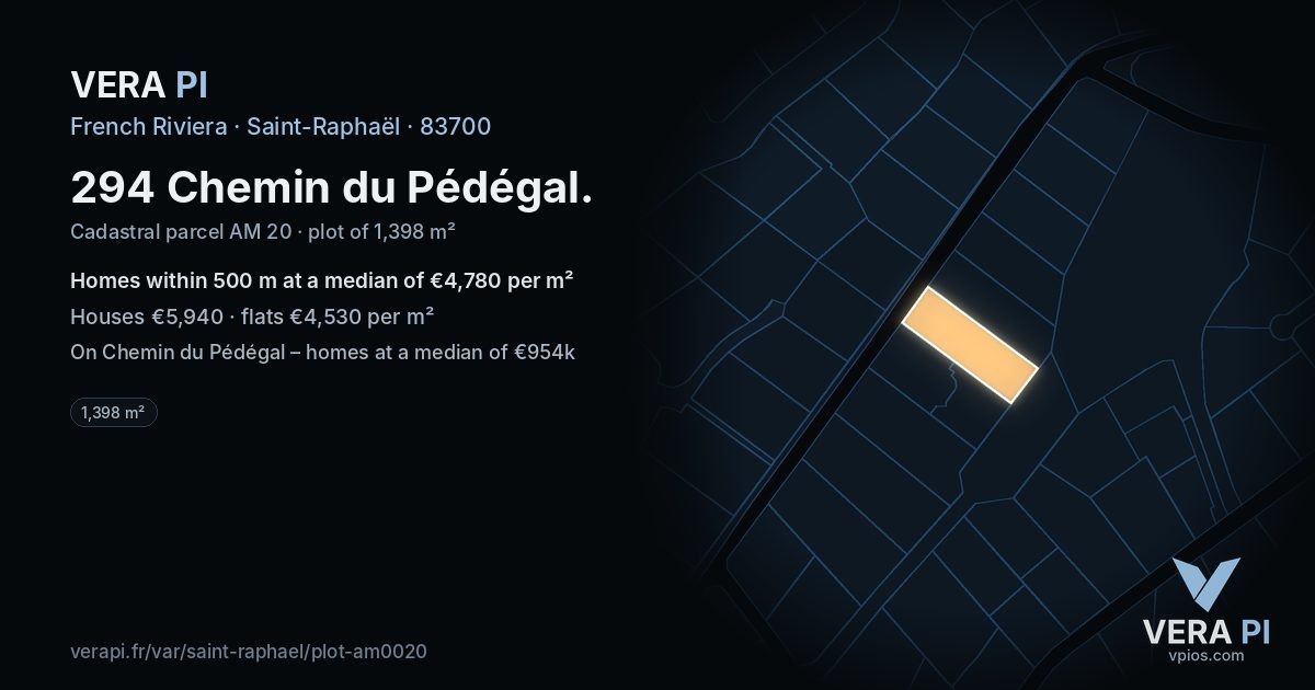 294 Chemin du Pédégal, Saint-Raphaël at night – the plot lit, the parcels around coloured by the prices near them