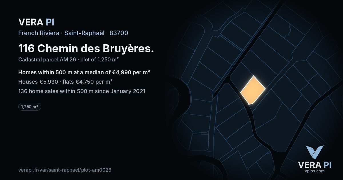 116 Chemin des Bruyères, Saint-Raphaël at night – the plot lit, the parcels around coloured by the prices near them