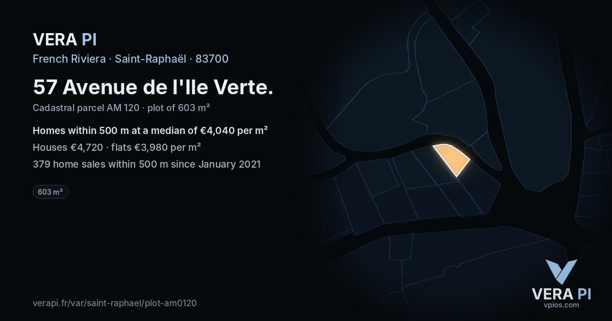 57 Avenue de l'Ile Verte, Saint-Raphaël at night – the plot lit, the parcels around coloured by the prices near them