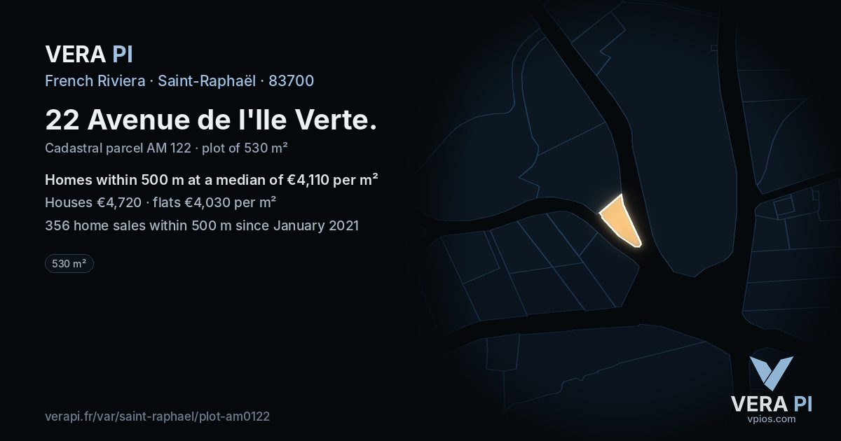 22 Avenue de l'Ile Verte, Saint-Raphaël at night – the plot lit, the parcels around coloured by the prices near them