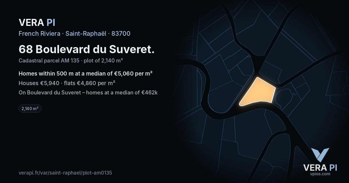 68 Boulevard du Suveret, Saint-Raphaël at night – the plot lit, the parcels around coloured by the prices near them