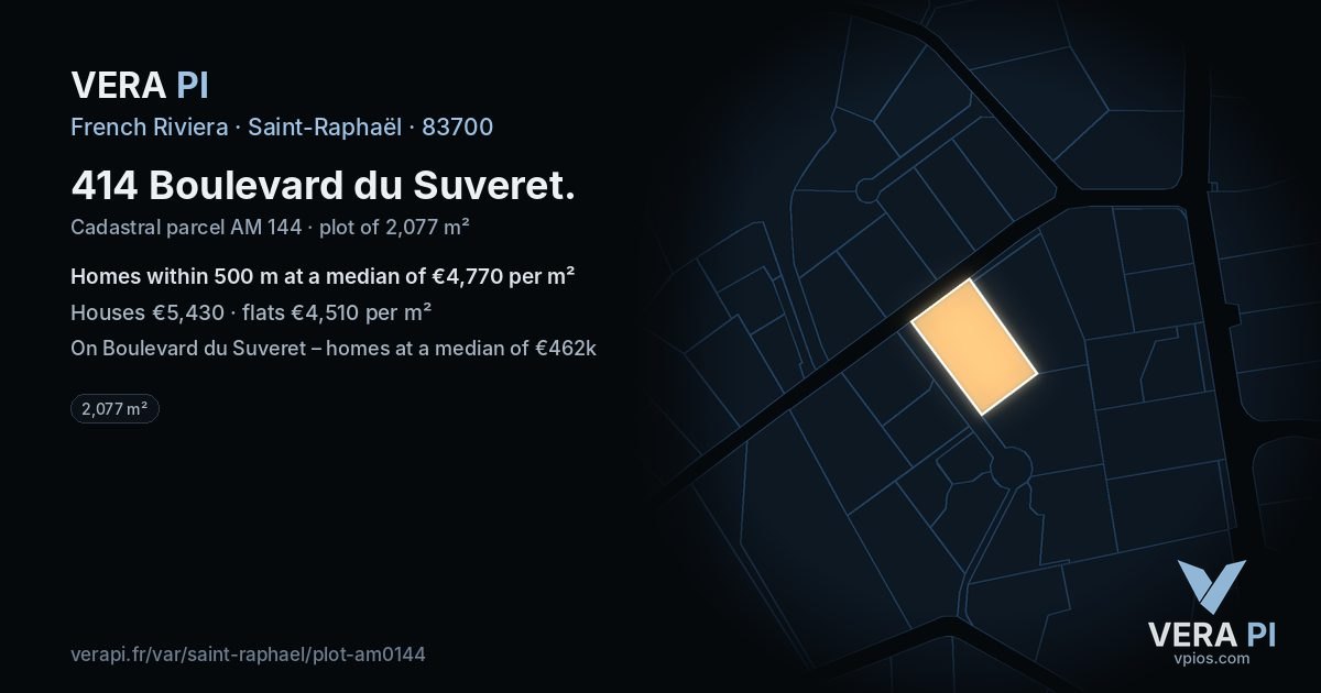414 Boulevard du Suveret, Saint-Raphaël at night – the plot lit, the parcels around coloured by the prices near them