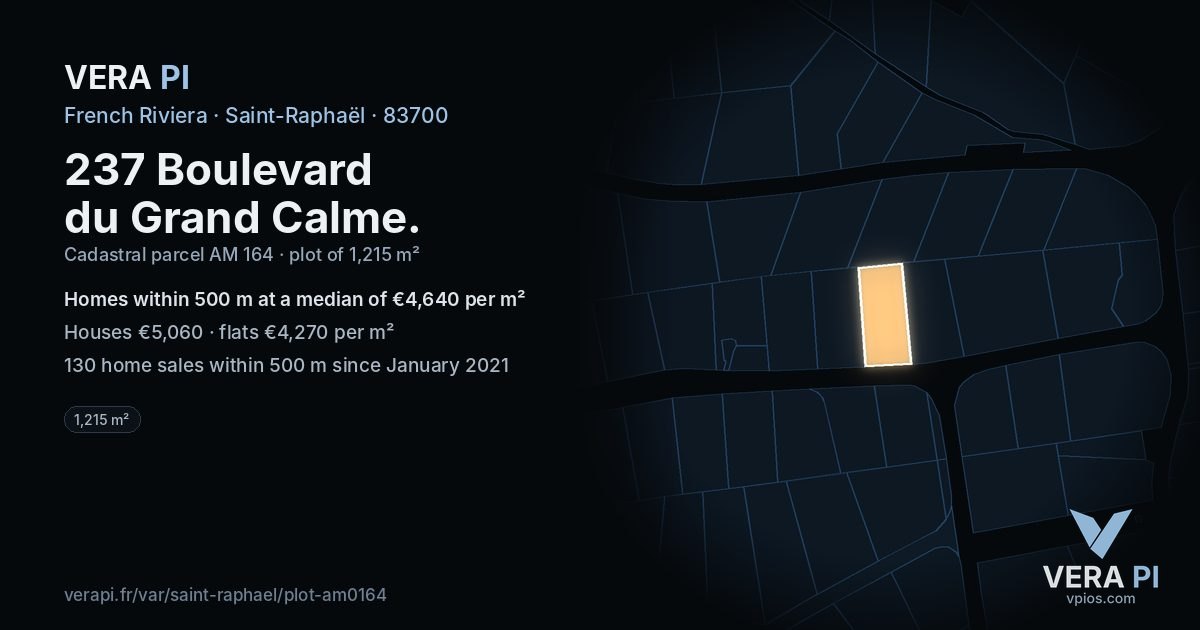 237 Boulevard du Grand Calme, Saint-Raphaël at night – the plot lit, the parcels around coloured by the prices near them