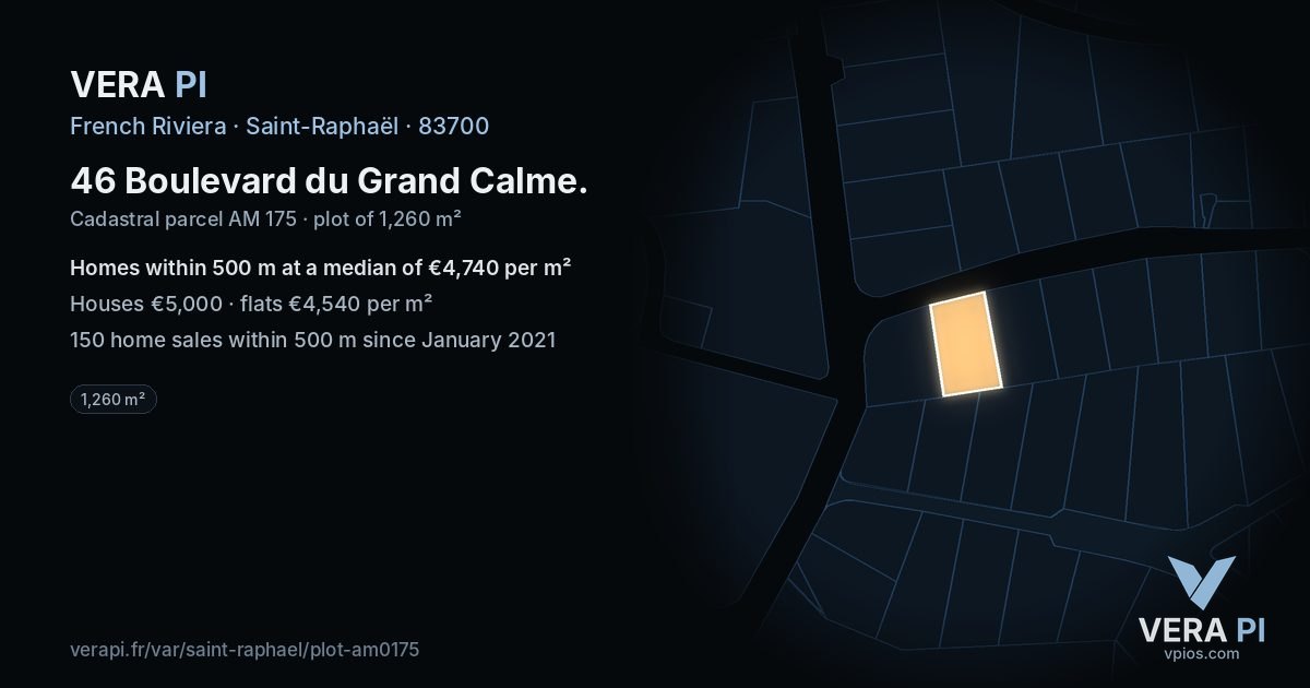 46 Boulevard du Grand Calme, Saint-Raphaël at night – the plot lit, the parcels around coloured by the prices near them